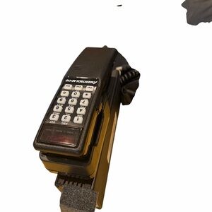 Vintage 80s Car Phone Brick – Wall Street Era Mobile Tech – Movie Prop Ready